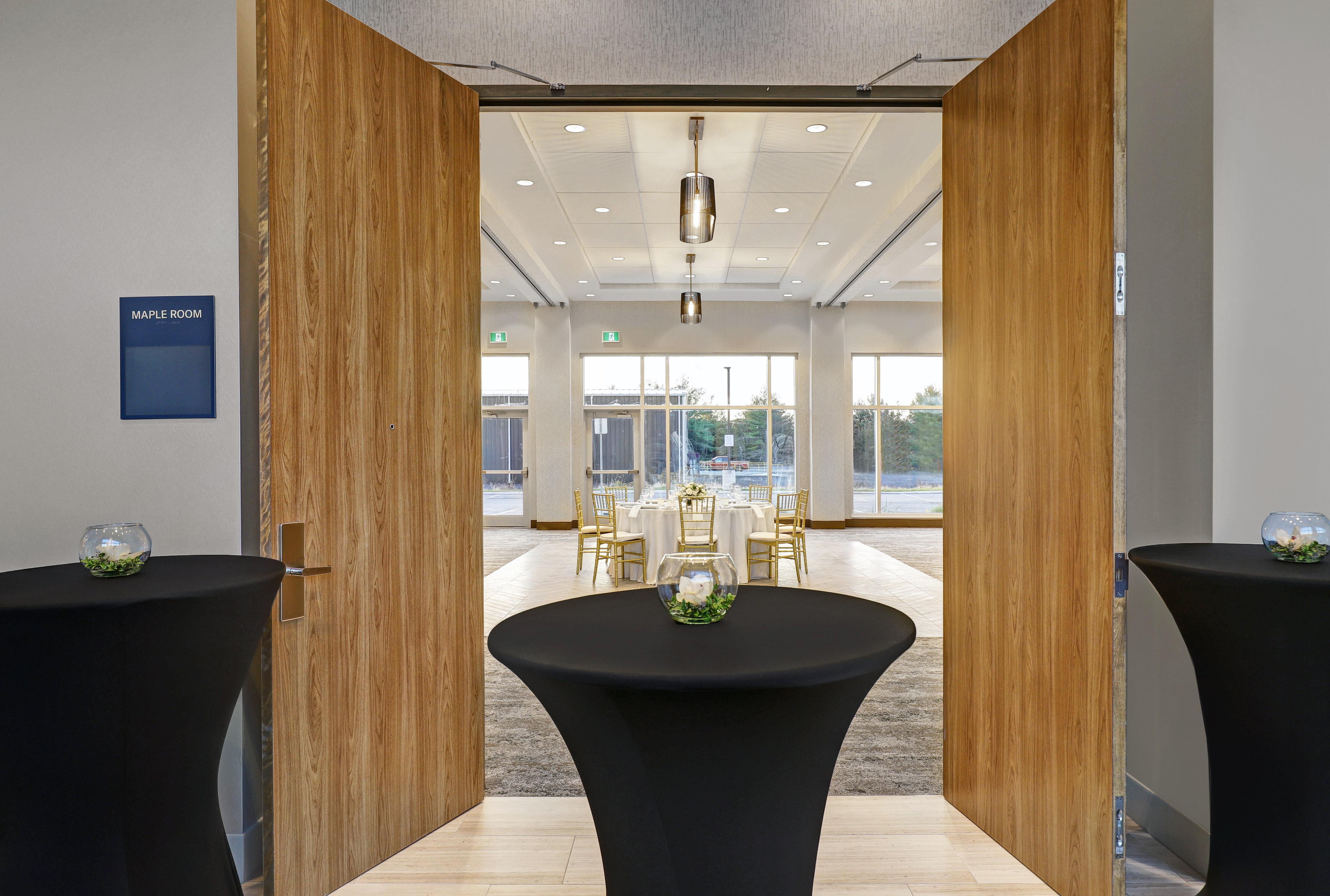 Holiday Inn Express - Kingston West By Ihg Eksteriør billede