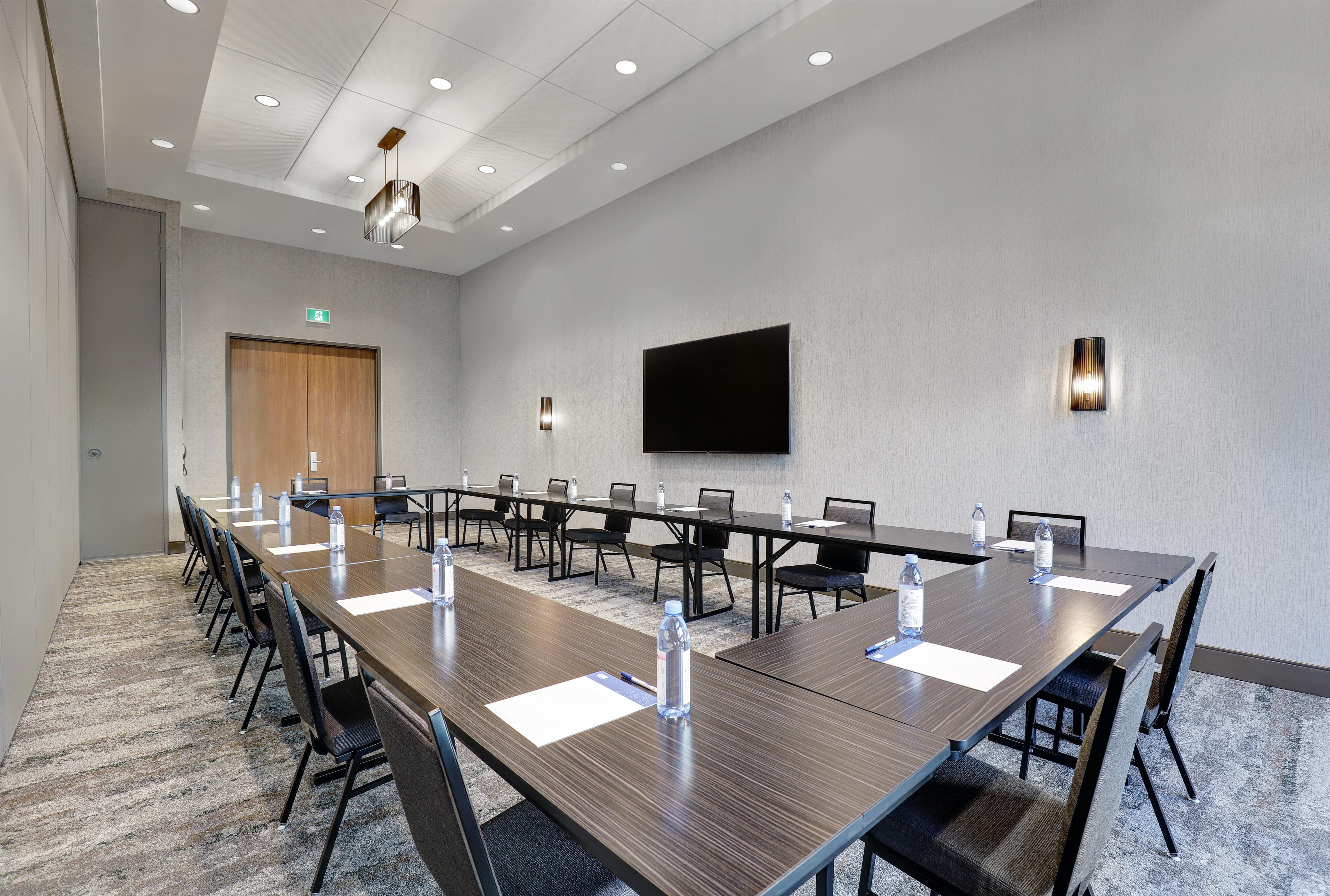 Holiday Inn Express - Kingston West By Ihg Eksteriør billede