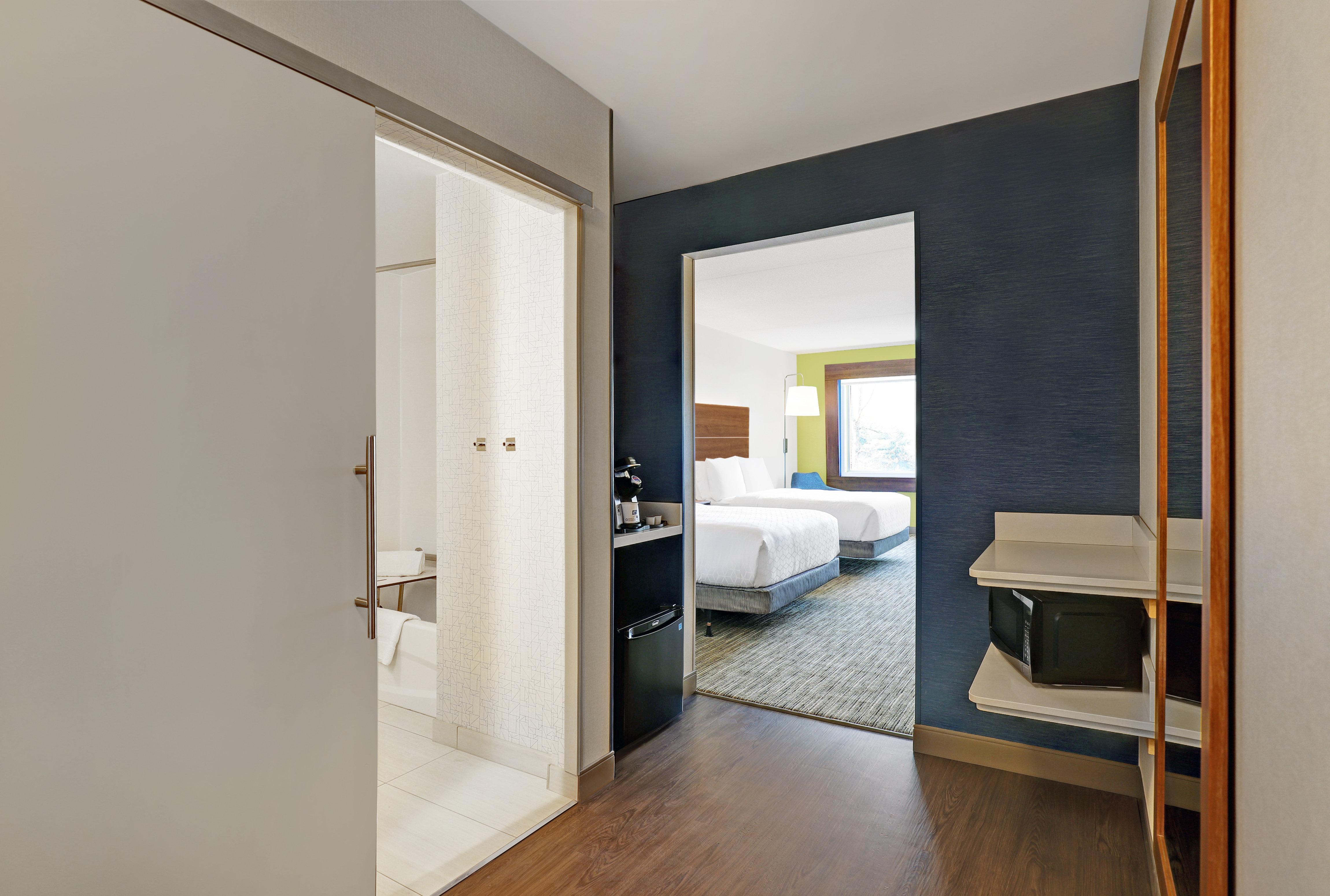 Holiday Inn Express - Kingston West By Ihg Eksteriør billede